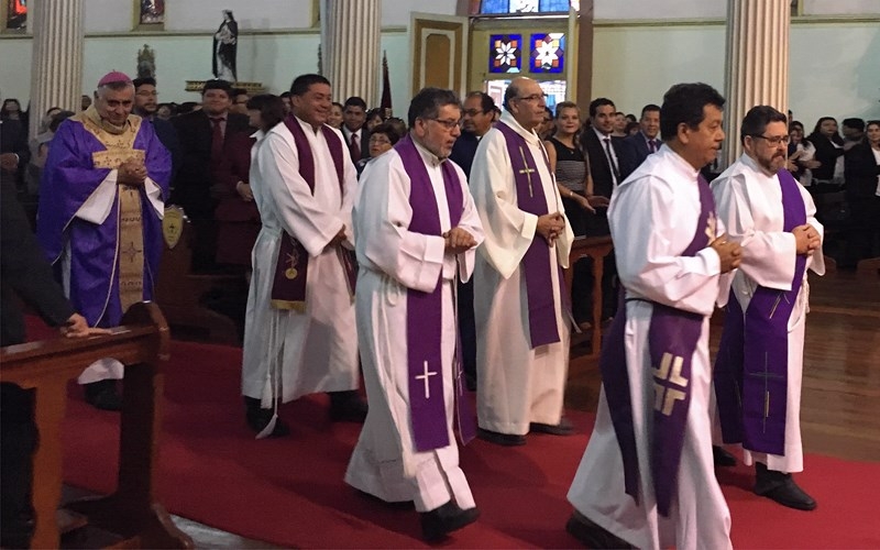 Colegios Católicos de Iquique celebraron Inicio del Año Escolar con Misa en la Catedral.